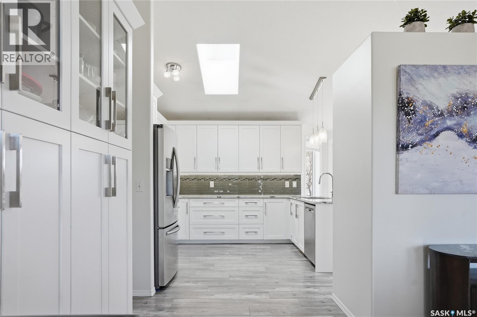 502 Lemay Crescent, Saskatoon, SK - Indoor Photo Showing Kitchen
