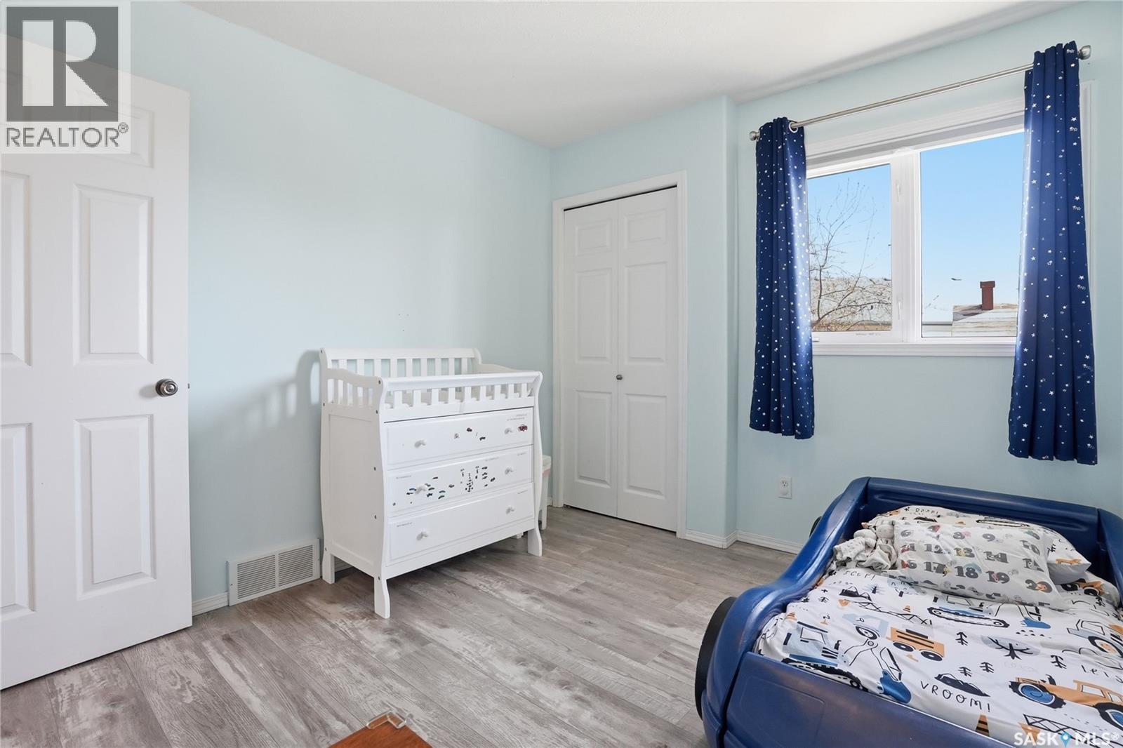 502 Lemay Crescent, Saskatoon, SK - Indoor Photo Showing Bedroom
