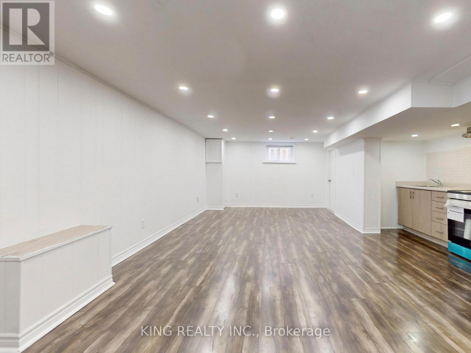 1156 Homewood Drive, Burlington, ON - Indoor Photo Showing Other Room