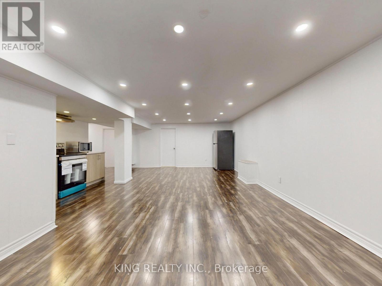 1156 Homewood Drive, Burlington, ON - Indoor Photo Showing Other Room