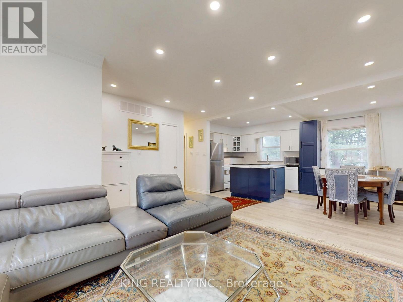 1156 Homewood Drive, Burlington, ON - Indoor Photo Showing Living Room