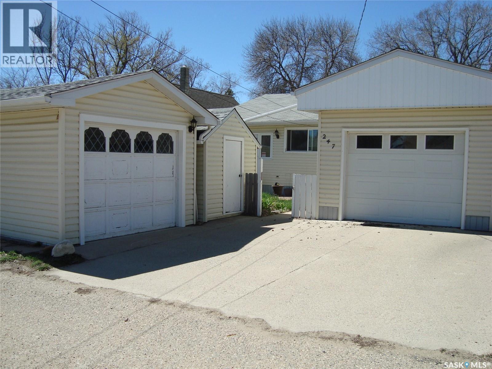 247 9Th Avenue Nw, Swift Current, SK - Outdoor
