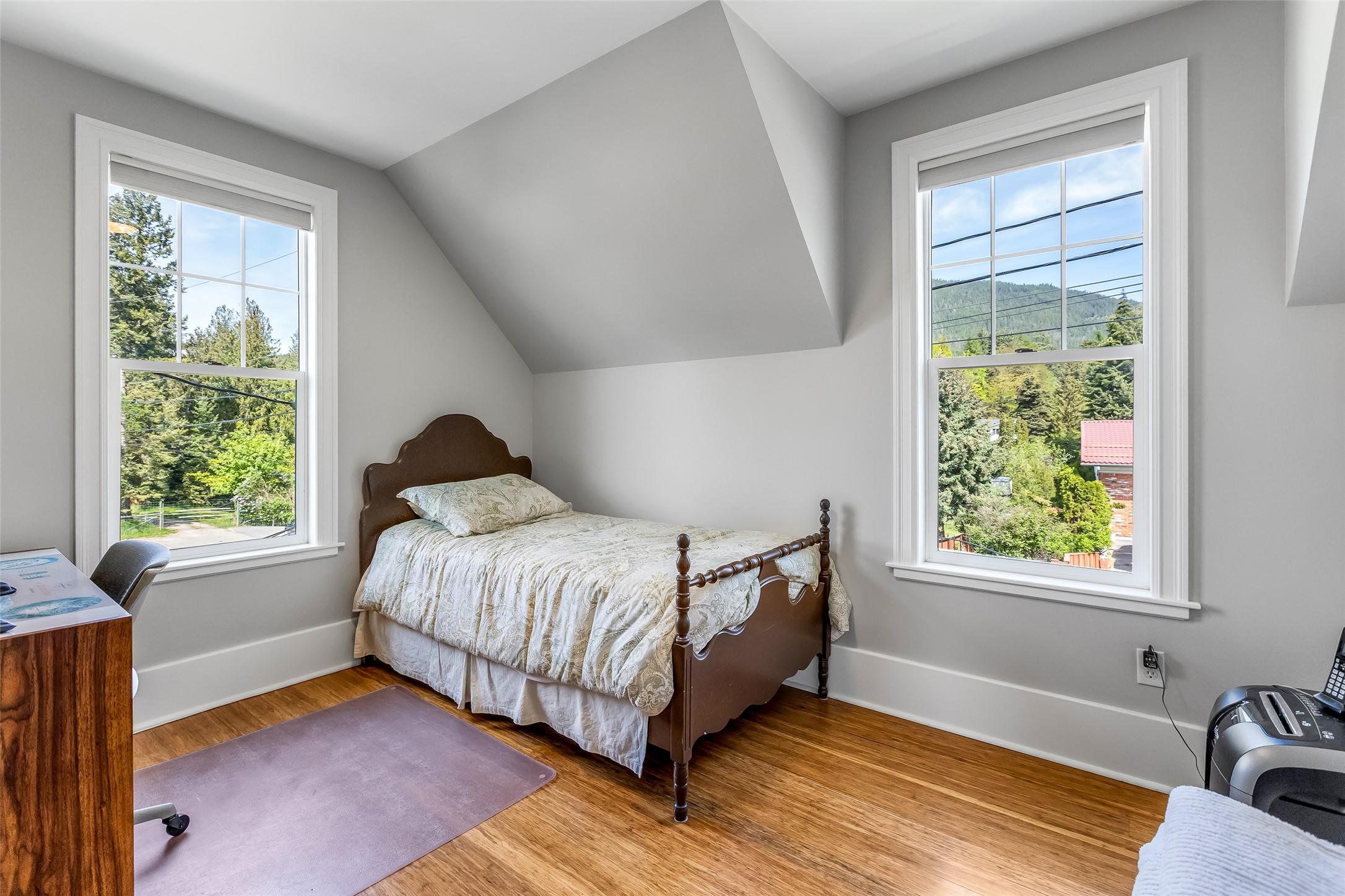 3609 Masuch Road, Creston, BC - Indoor Photo Showing Bedroom
