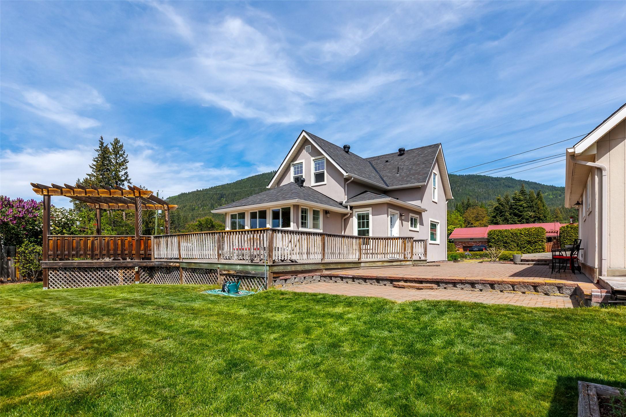 3609 Masuch Road, Creston, BC - Outdoor With Deck Patio Veranda