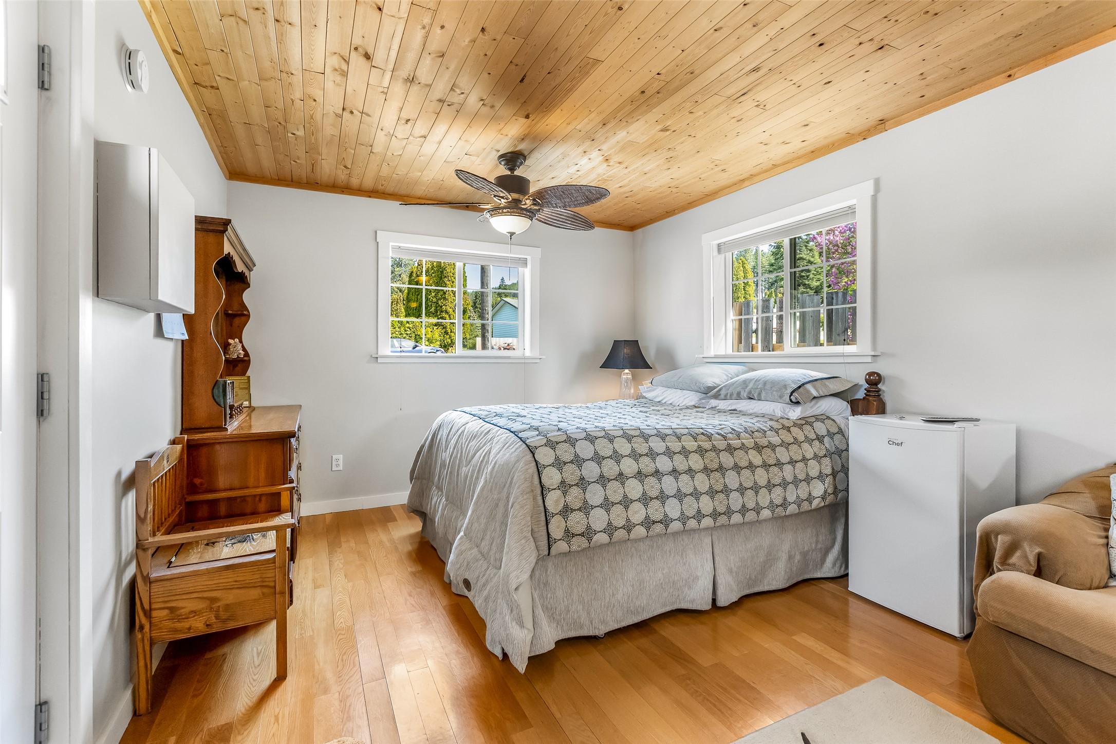 3609 Masuch Road, Creston, BC - Indoor Photo Showing Bedroom