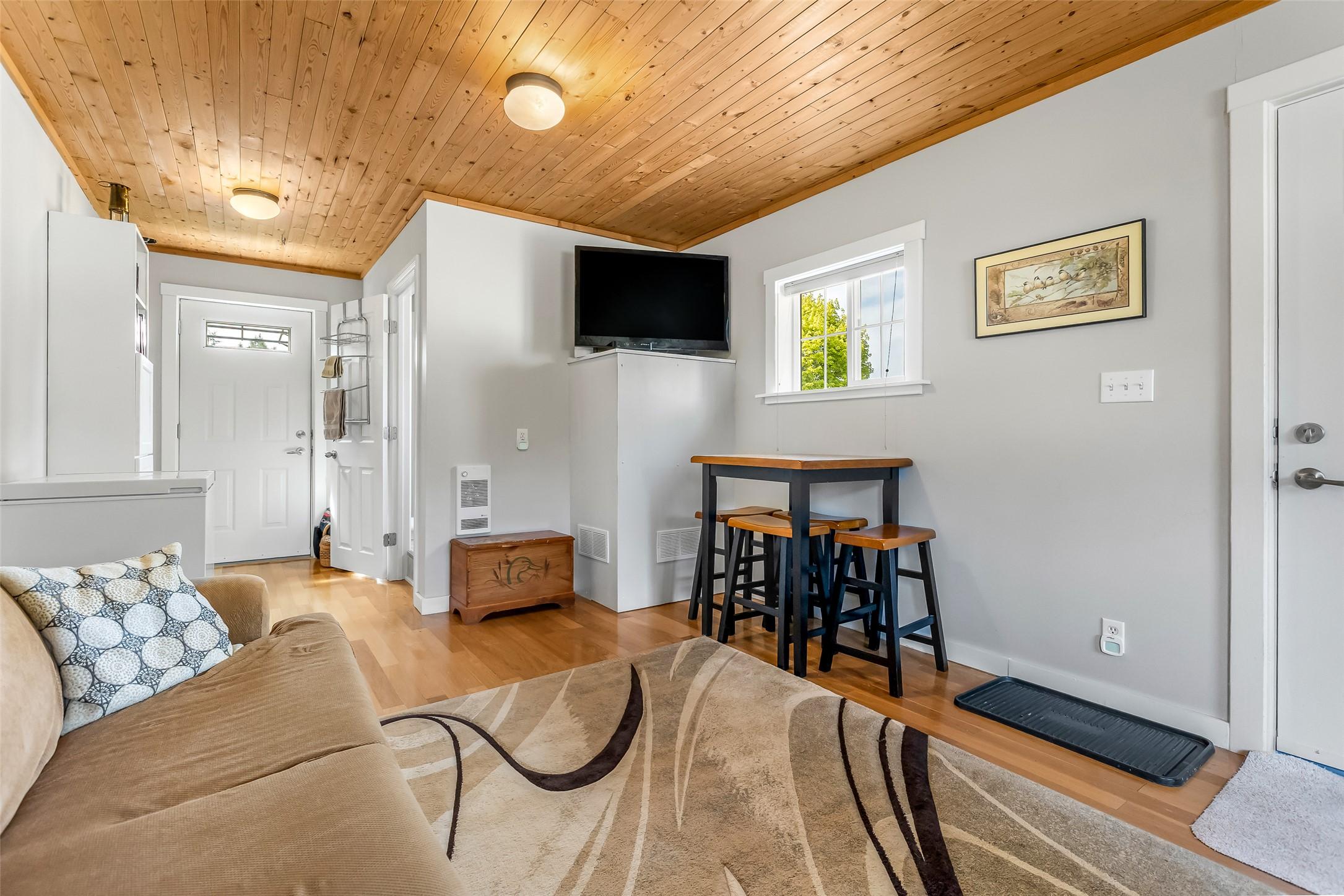 3609 Masuch Road, Creston, BC - Indoor