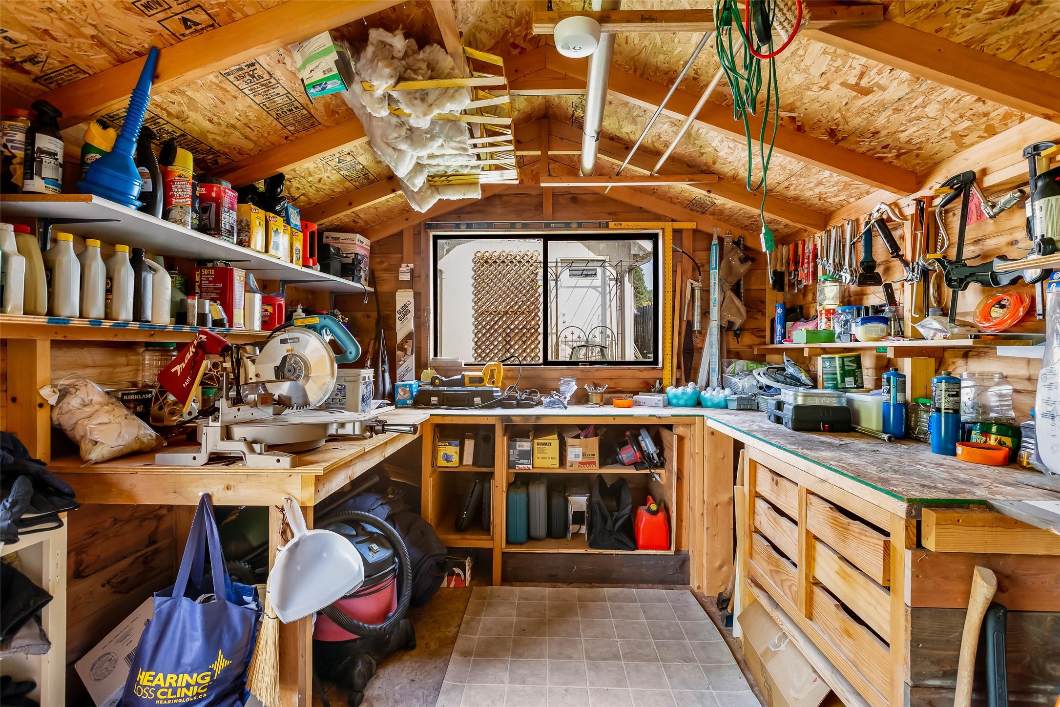 3609 Masuch Road, Creston, BC - Indoor With Storage