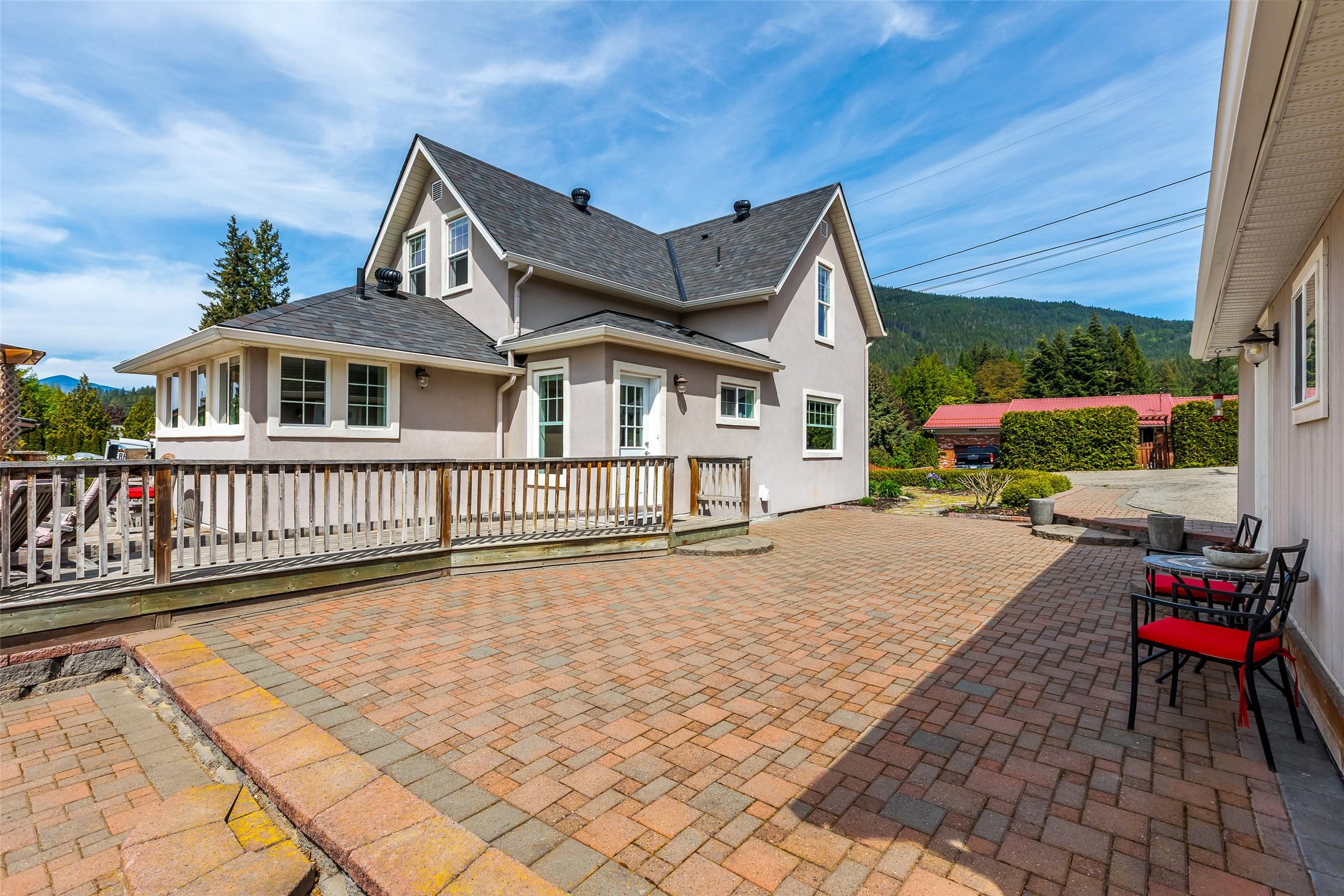 3609 Masuch Road, Creston, BC - Outdoor With Deck Patio Veranda