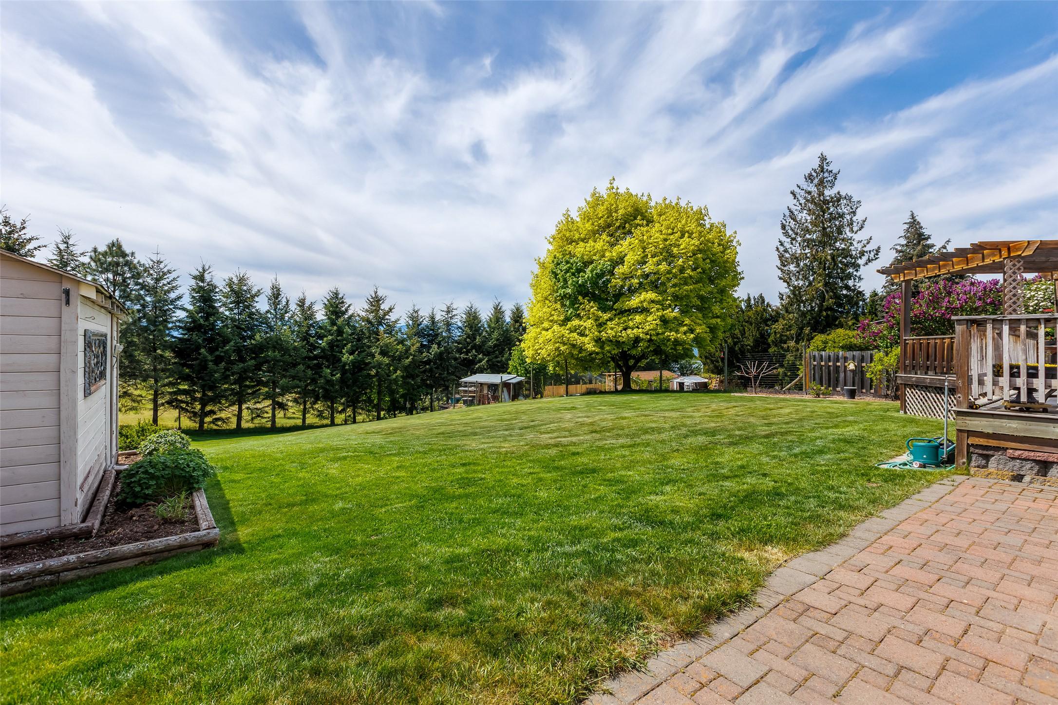 3609 Masuch Road, Creston, BC - Outdoor