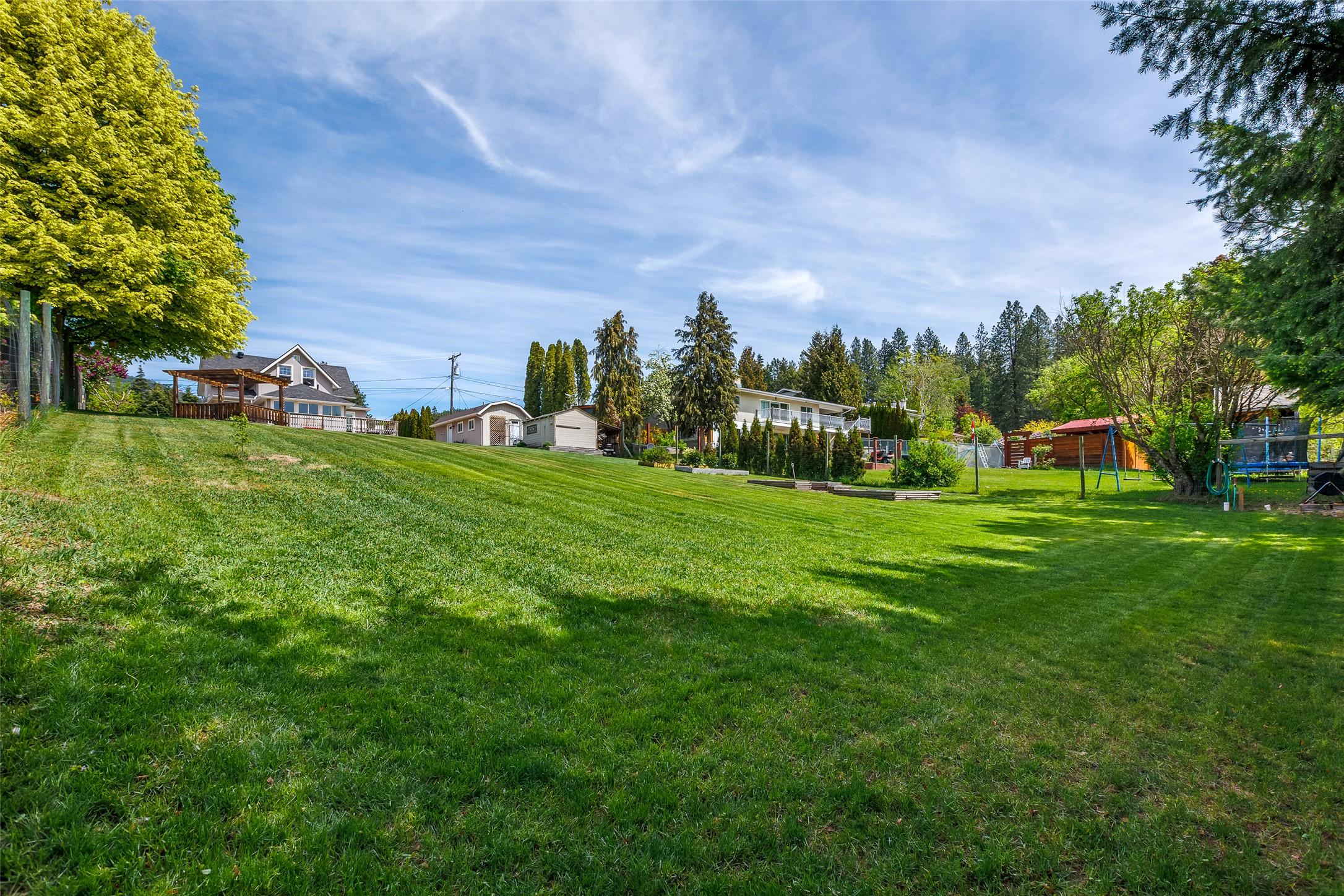 3609 Masuch Road, Creston, BC - Outdoor