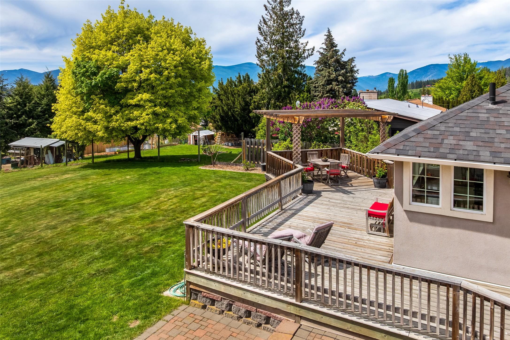 3609 Masuch Road, Creston, BC - Outdoor With Deck Patio Veranda