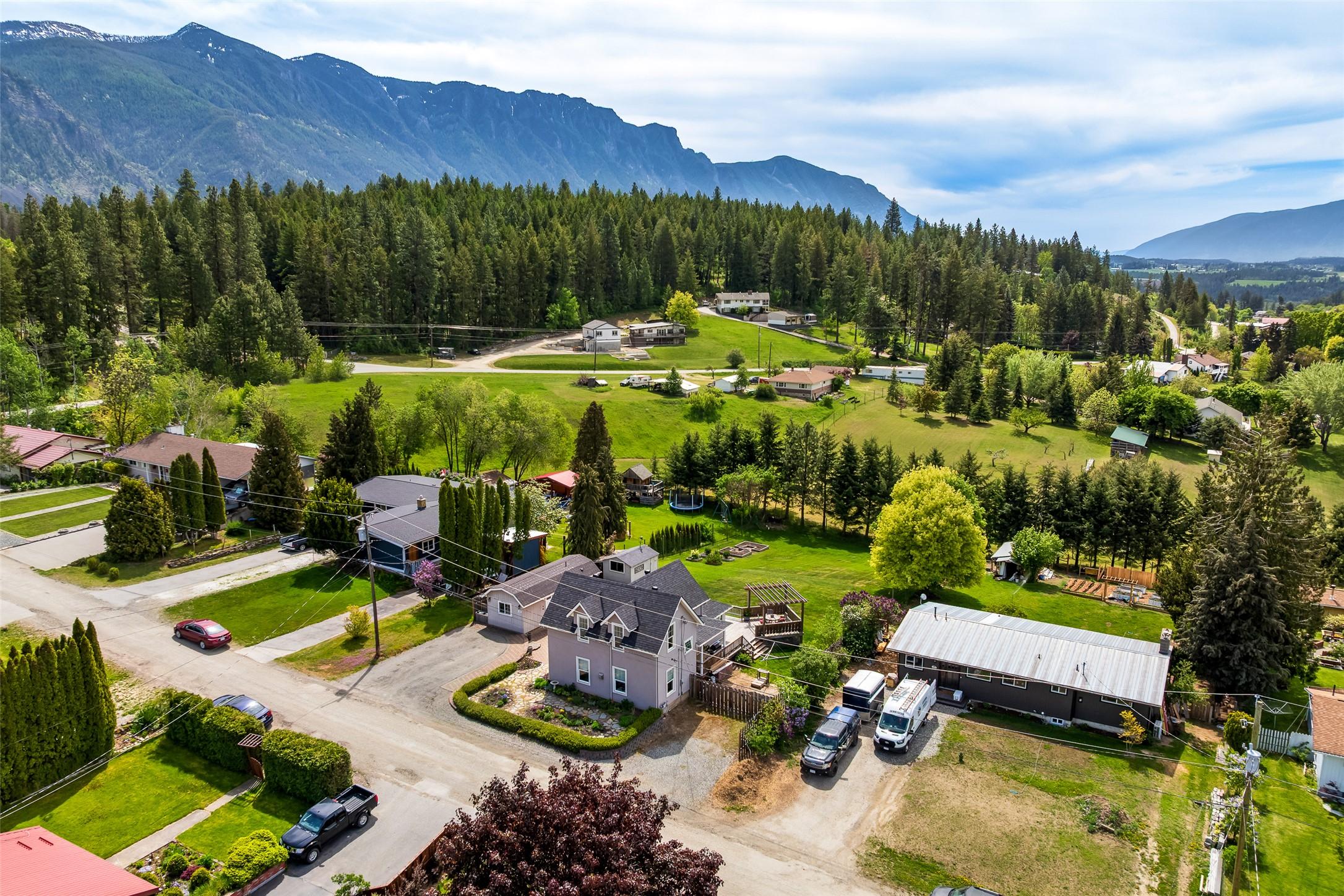 3609 Masuch Road, Creston, BC - Outdoor With View