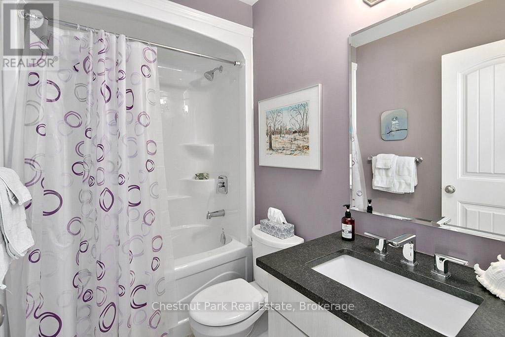 2nd bathroom - 54 Conservation Way, Collingwood, ON - Indoor Photo Showing Bathroom