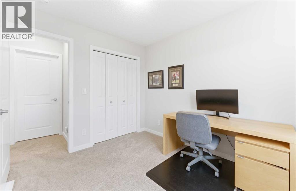 69 Legacy Manor Se, Calgary, AB