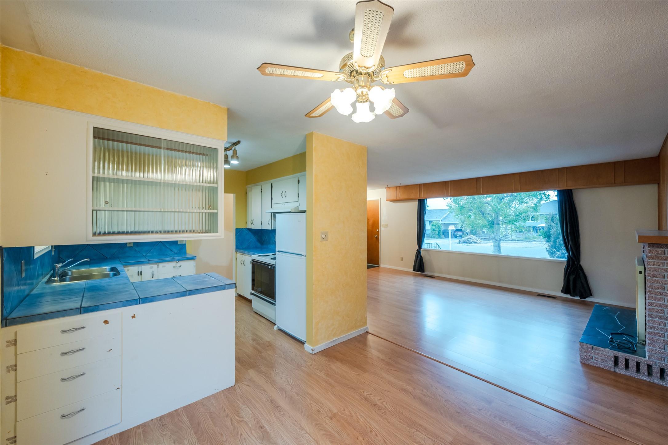 132 Secrest Place, Penticton, BC - Indoor With Fireplace