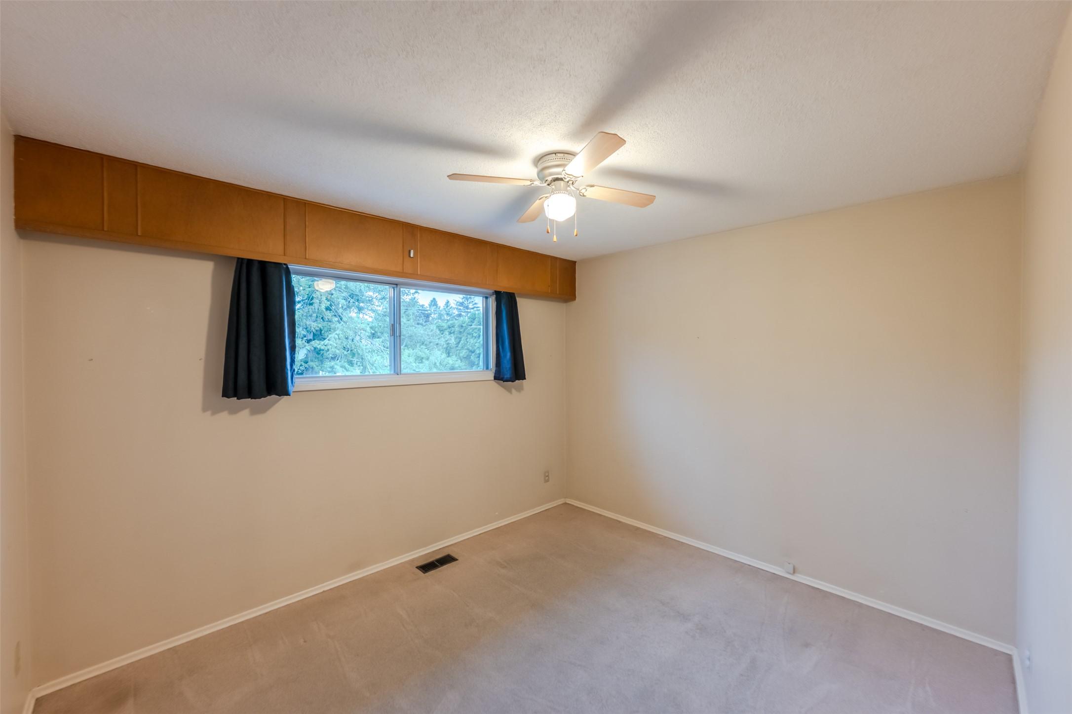 132 Secrest Place, Penticton, BC - Indoor Photo Showing Other Room