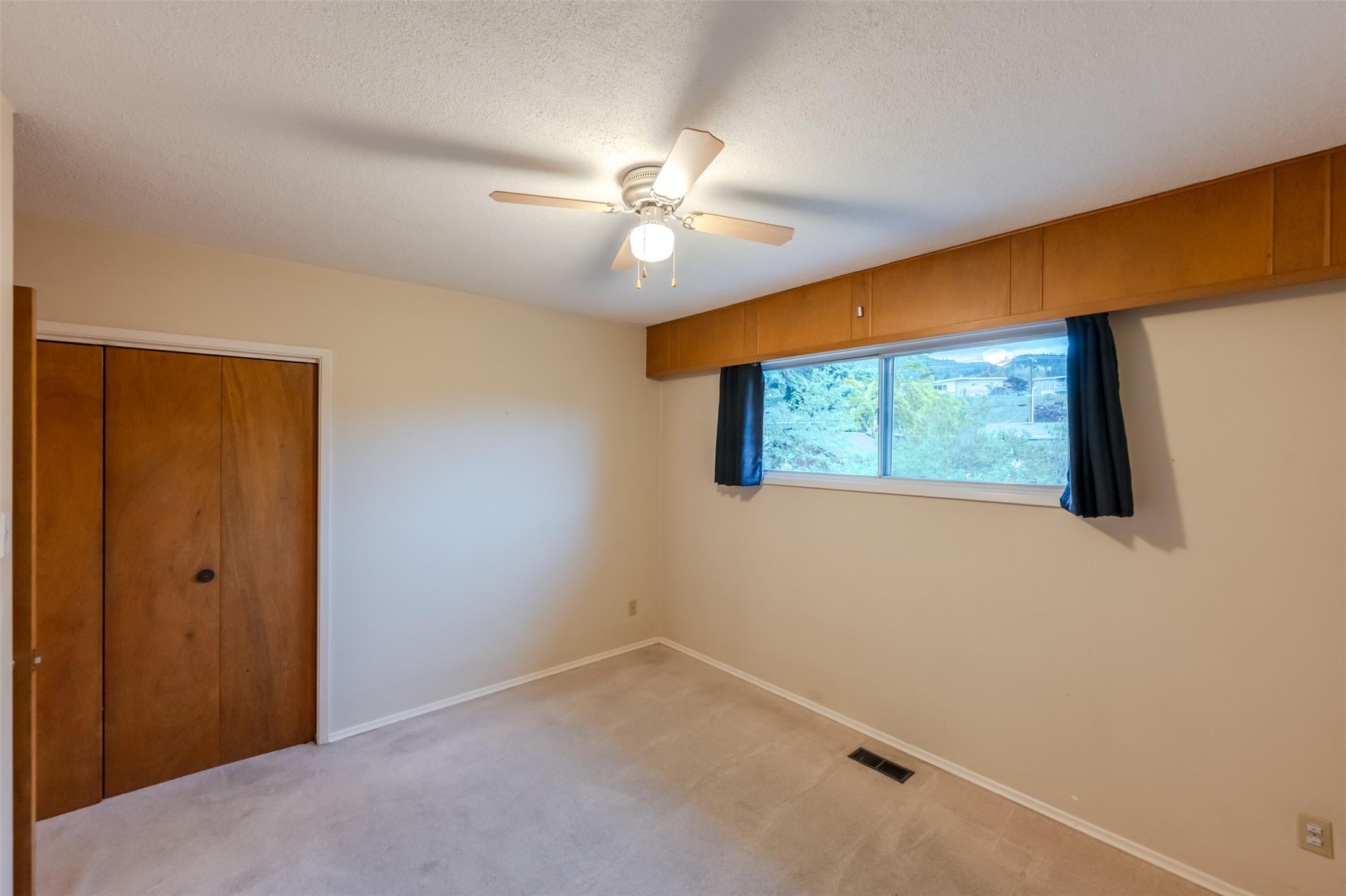 132 Secrest Place, Penticton, BC - Indoor Photo Showing Other Room