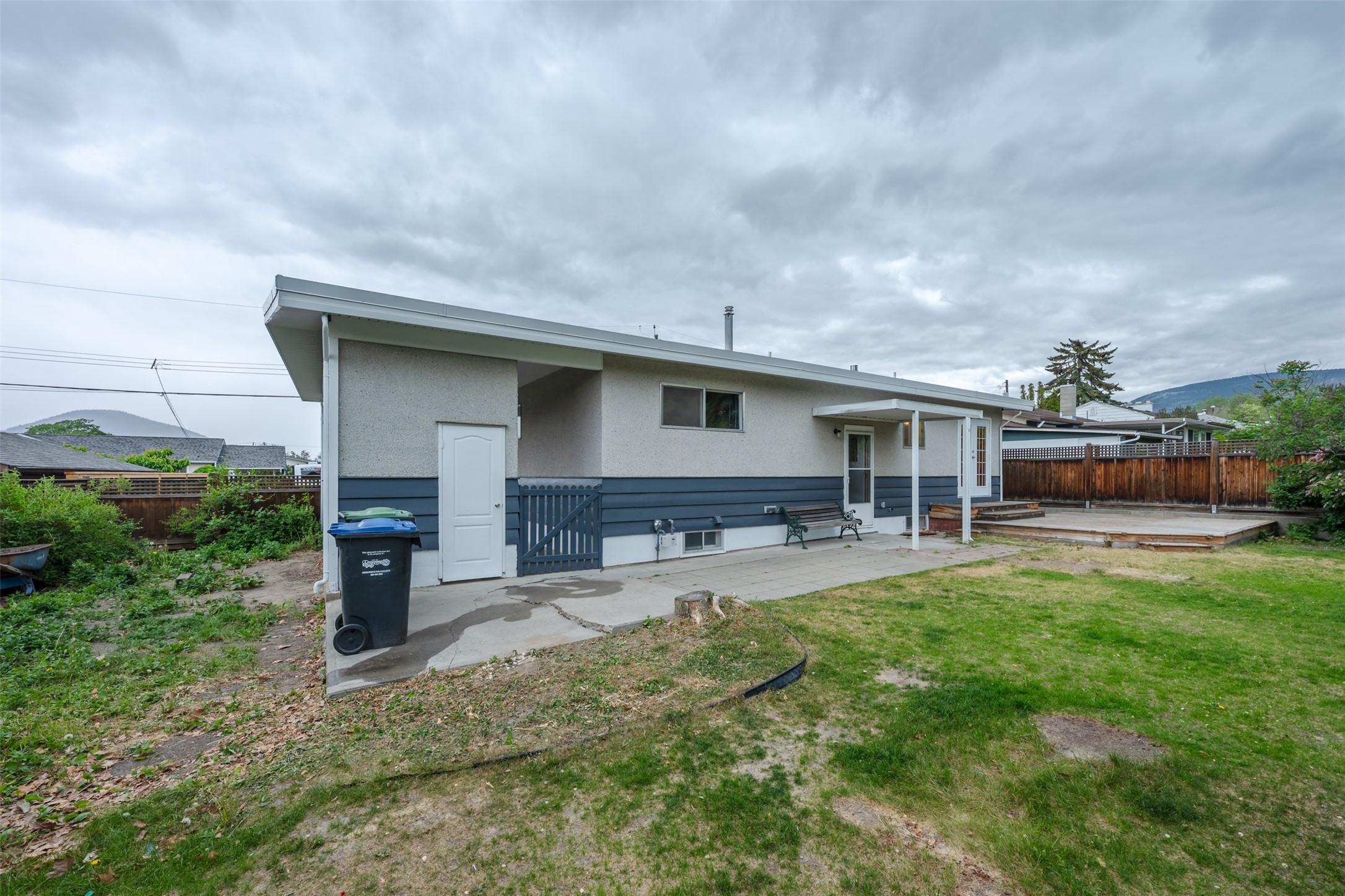 132 Secrest Place, Penticton, BC - Outdoor