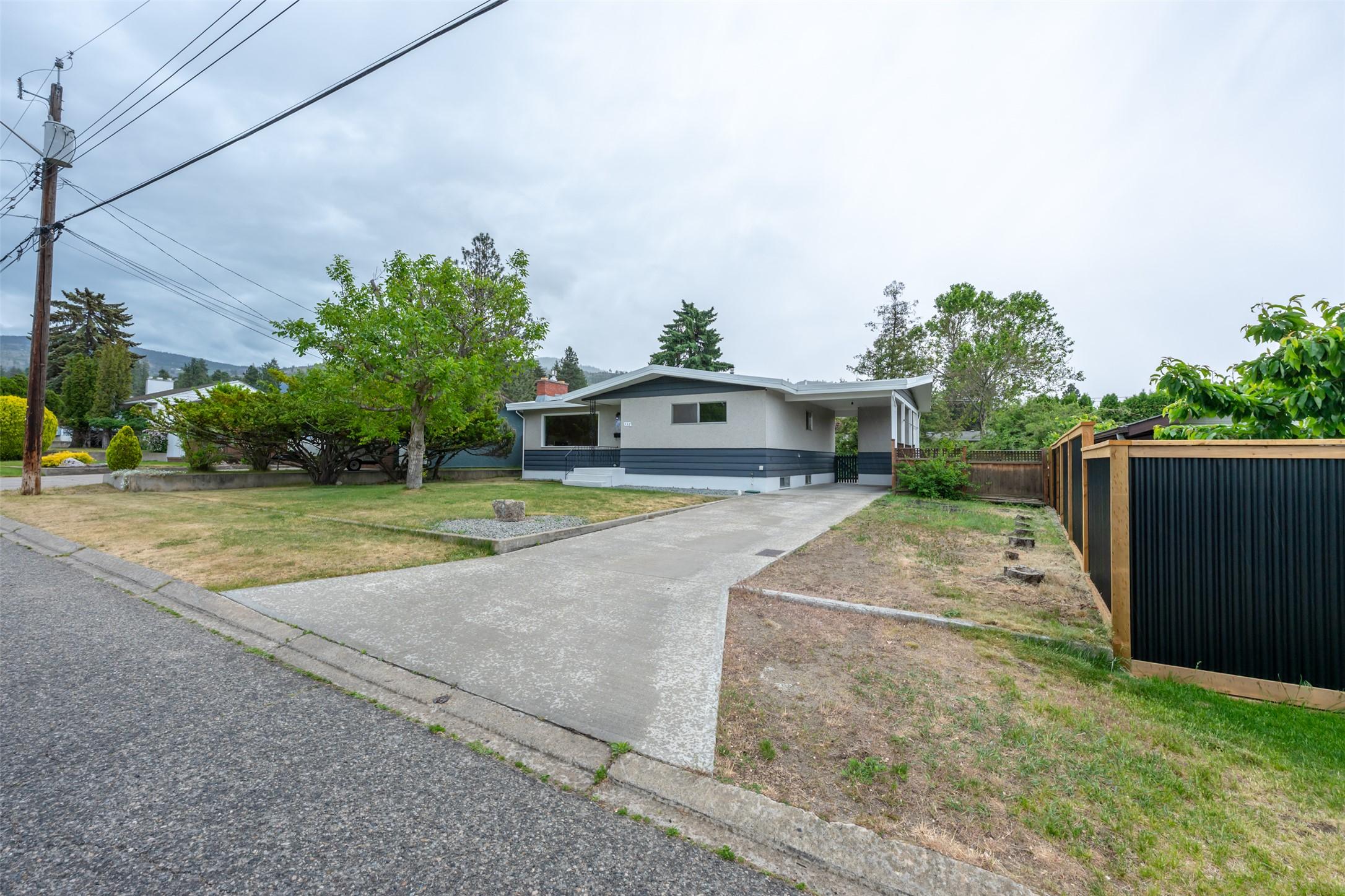 132 Secrest Place, Penticton, BC - Outdoor