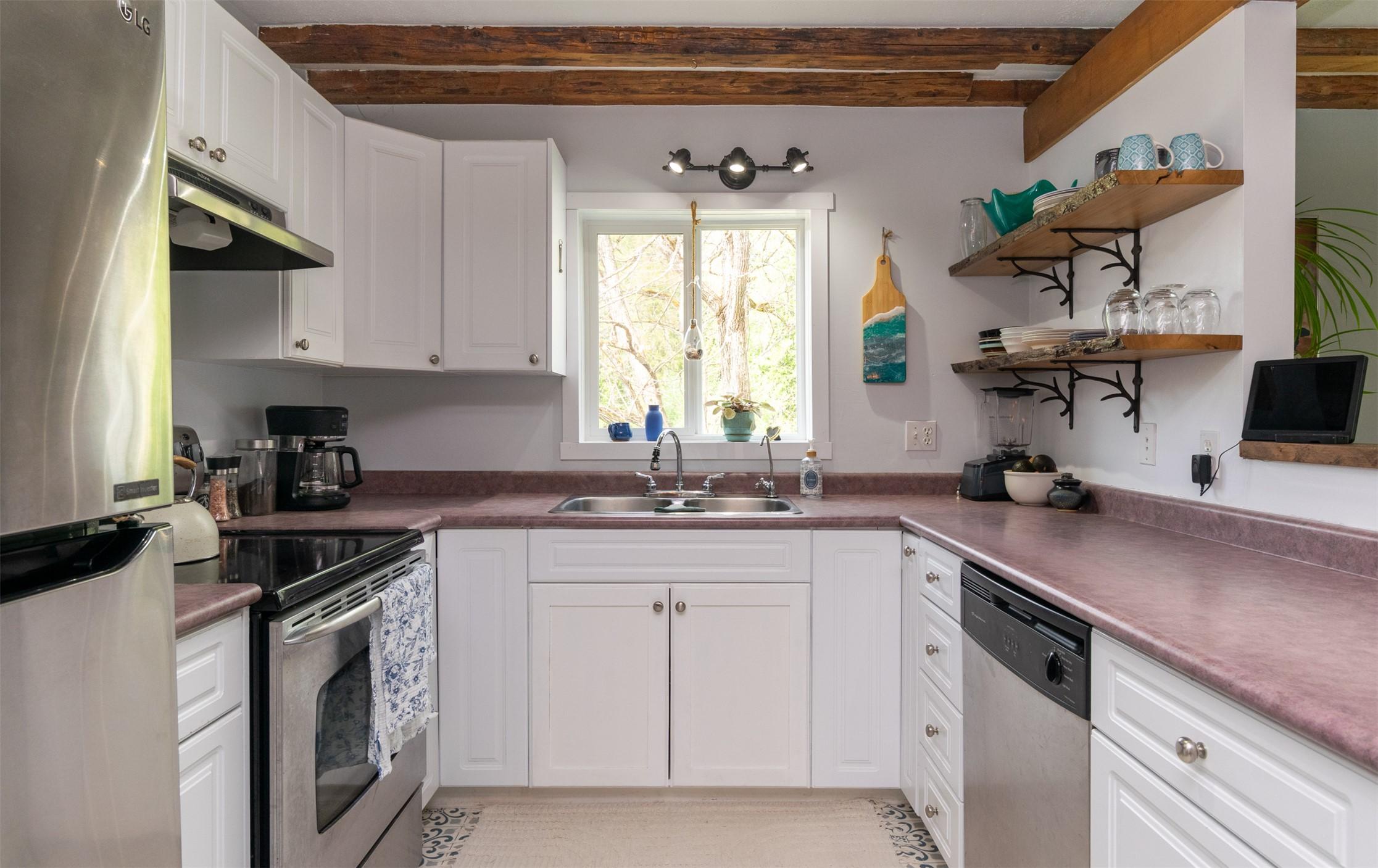 2904 Enderby Mabel Lake Road, Enderby, BC - Indoor Photo Showing Kitchen With Double Sink