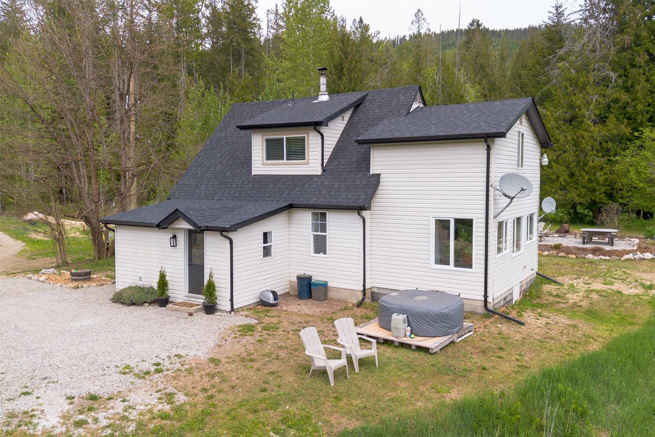 2904 Enderby Mabel Lake Road, Enderby, BC - Outdoor With Exterior