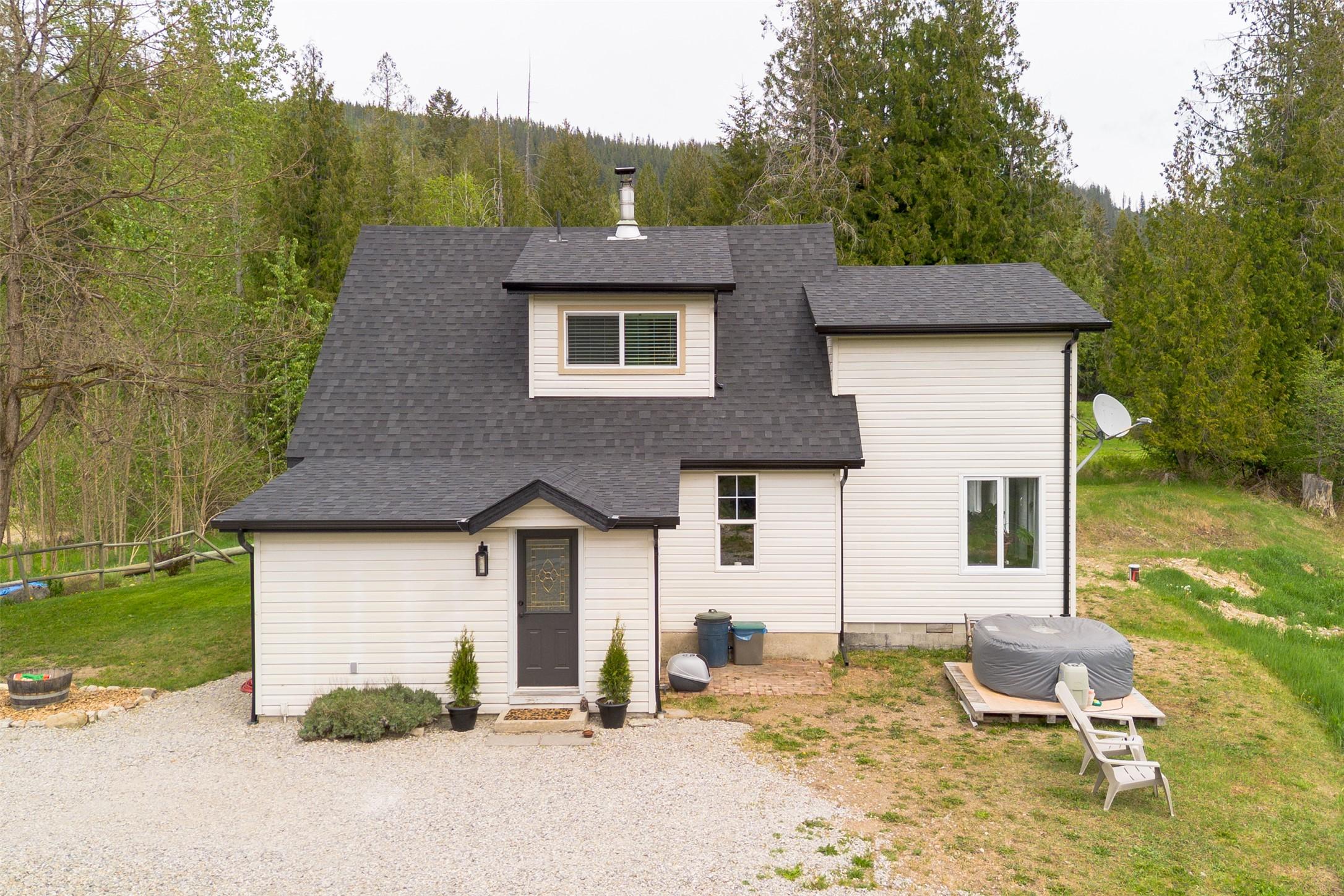 2904 Enderby Mabel Lake Road, Enderby, BC - Outdoor With Exterior
