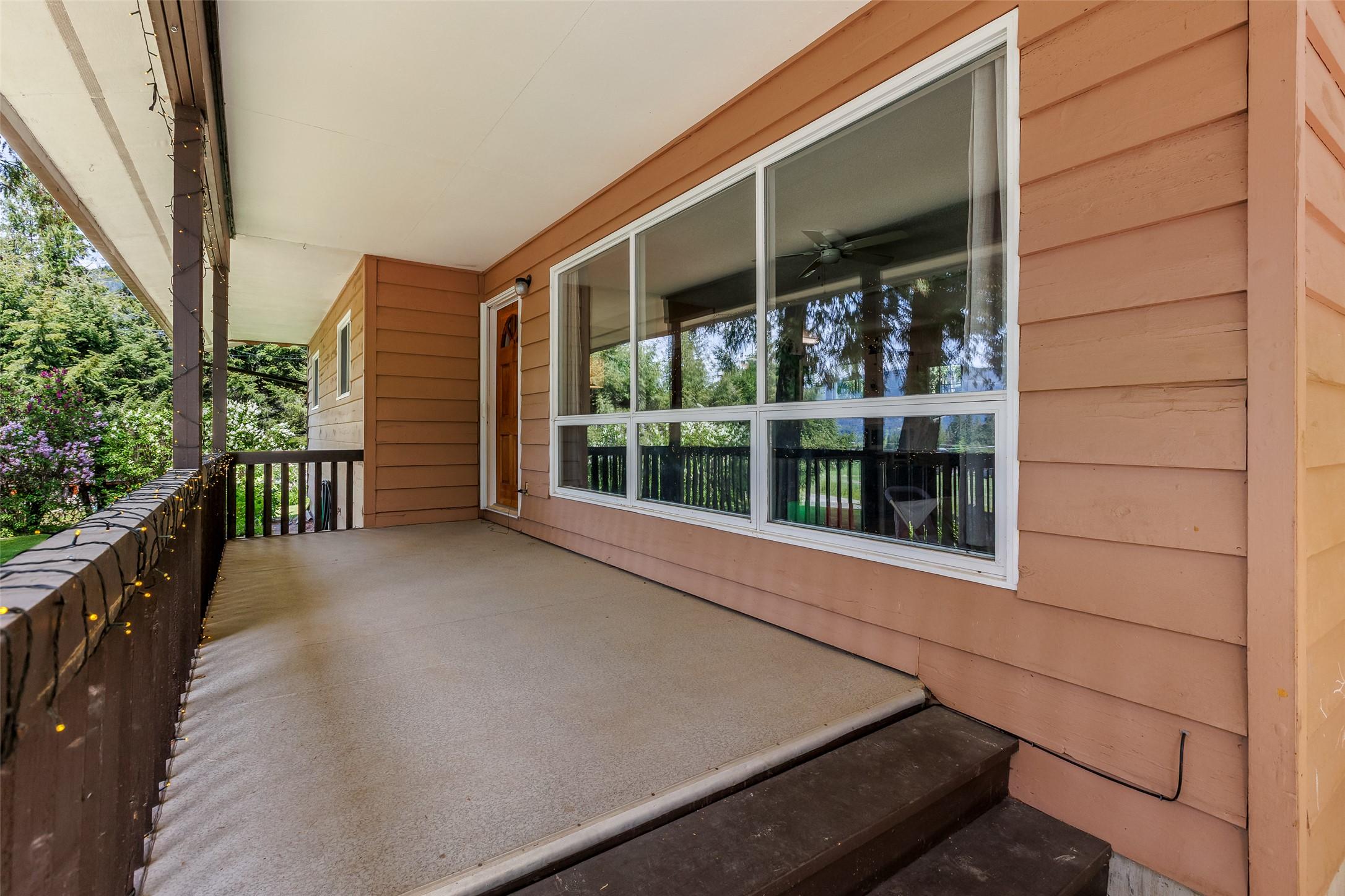 3988 Samuelson Road, Canyon, BC - Outdoor With Exterior
