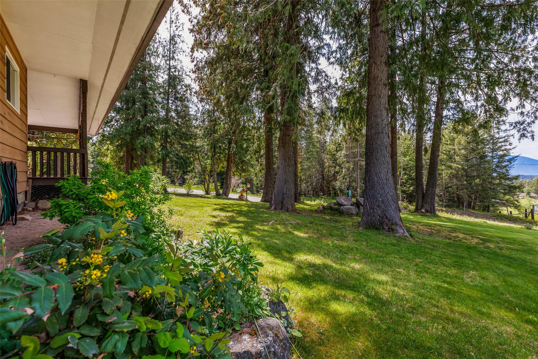 3988 Samuelson Road, Canyon, BC - Outdoor