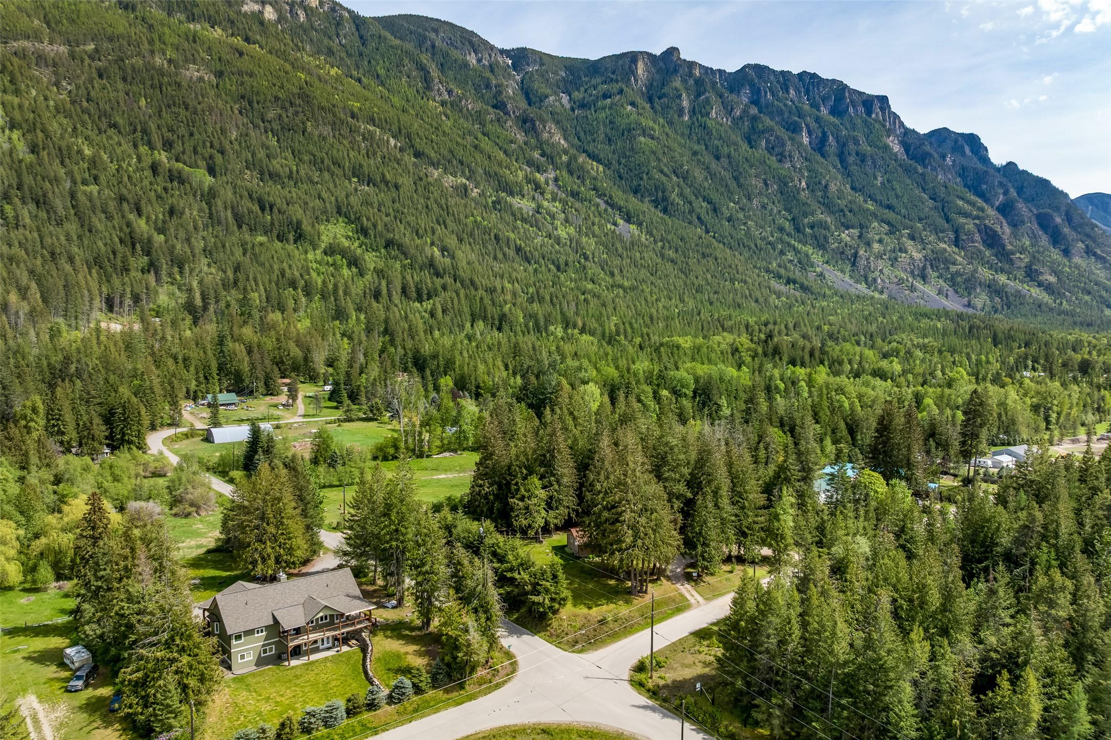 3988 Samuelson Road, Canyon, BC - Outdoor With View