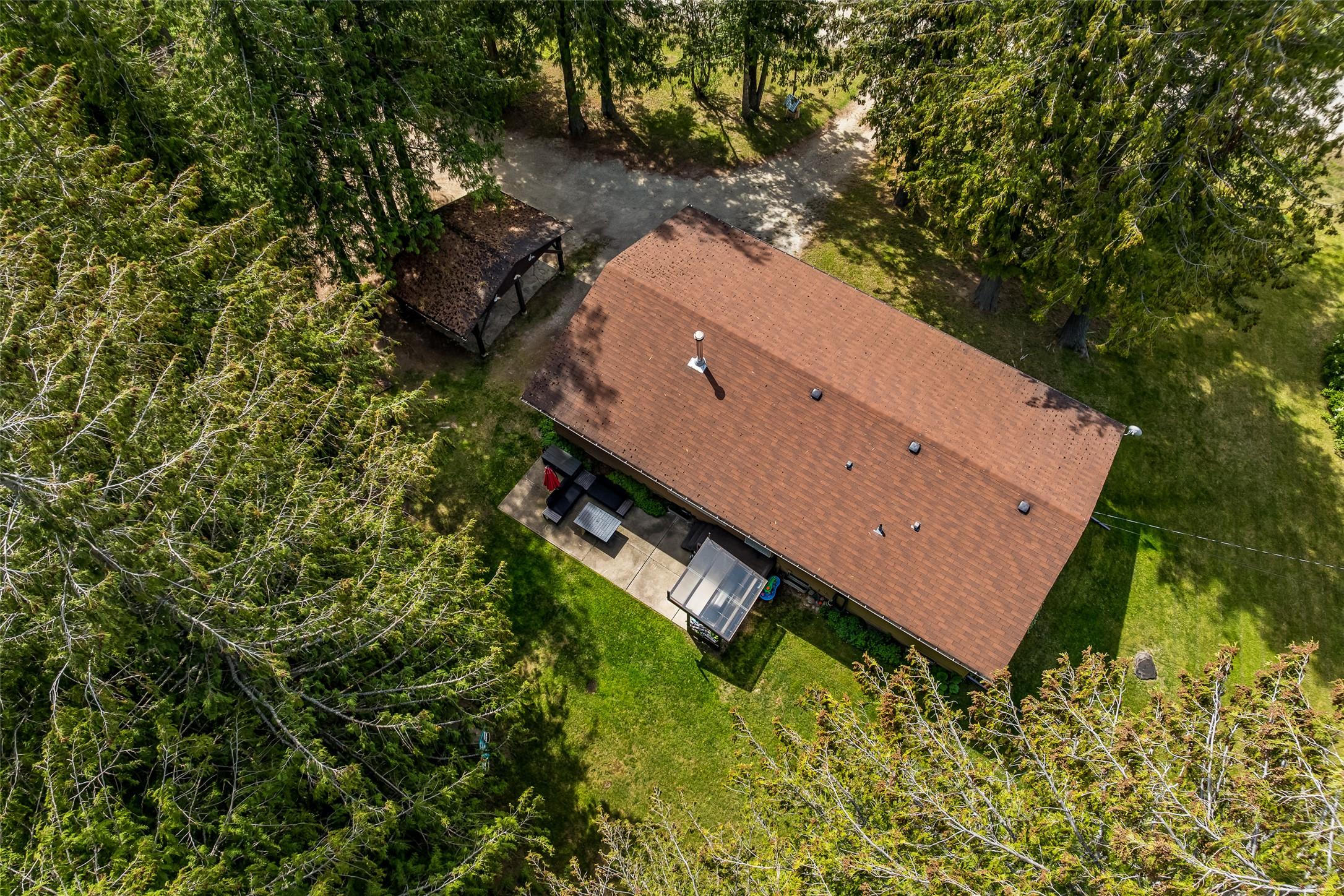 3988 Samuelson Road, Canyon, BC - Outdoor