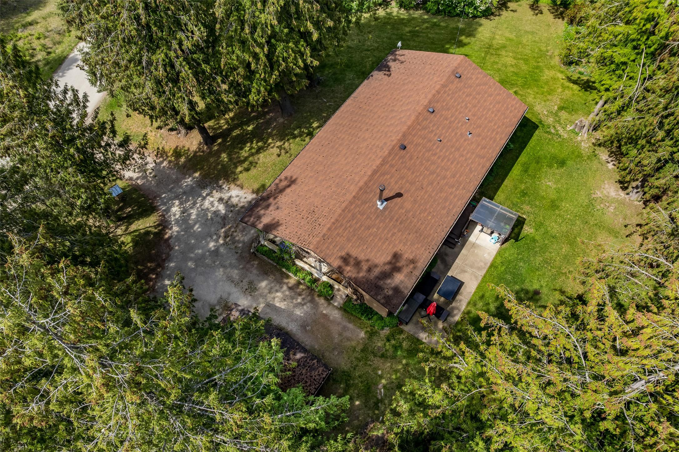 3988 Samuelson Road, Canyon, BC - Outdoor