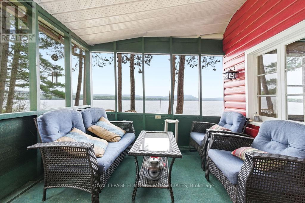 544 Rocky Point Lane, Deep River, ON - With Exterior