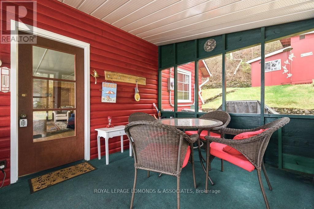 544 Rocky Point Lane, Deep River, ON - Outdoor With Exterior