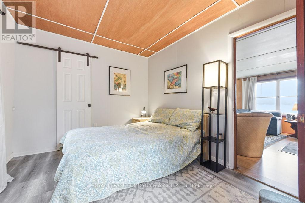 544 Rocky Point Lane, Deep River, ON - Indoor Photo Showing Bedroom