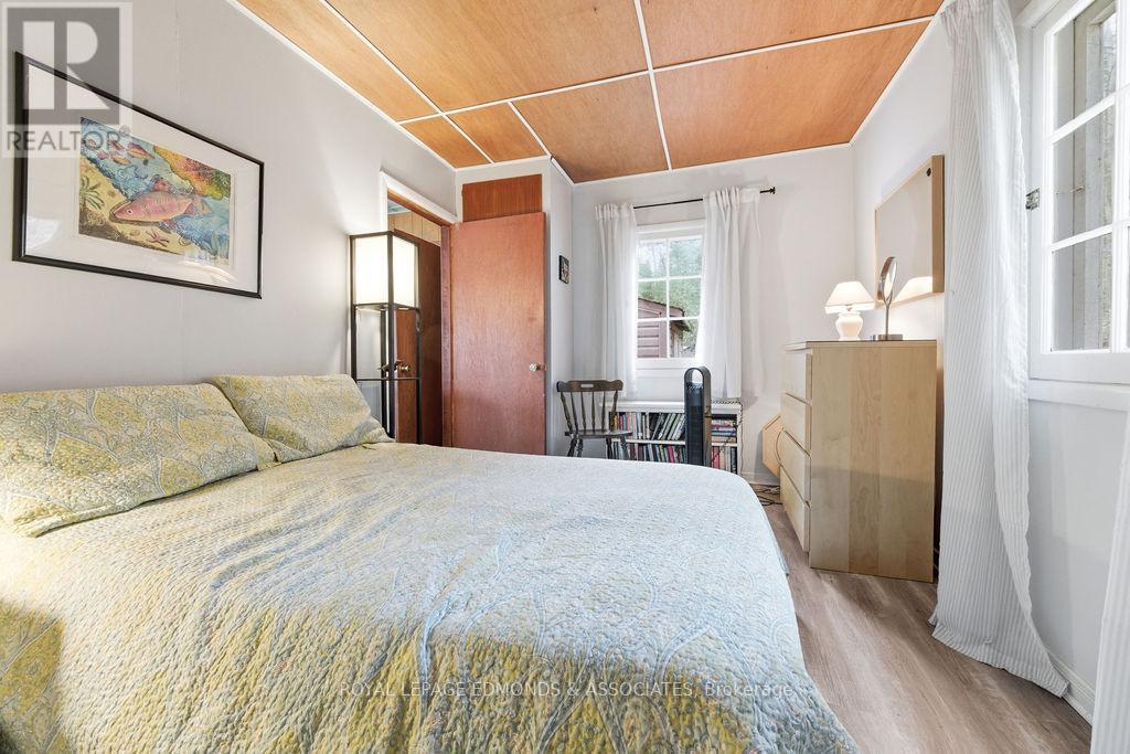 544 Rocky Point Lane, Deep River, ON - Indoor Photo Showing Bedroom