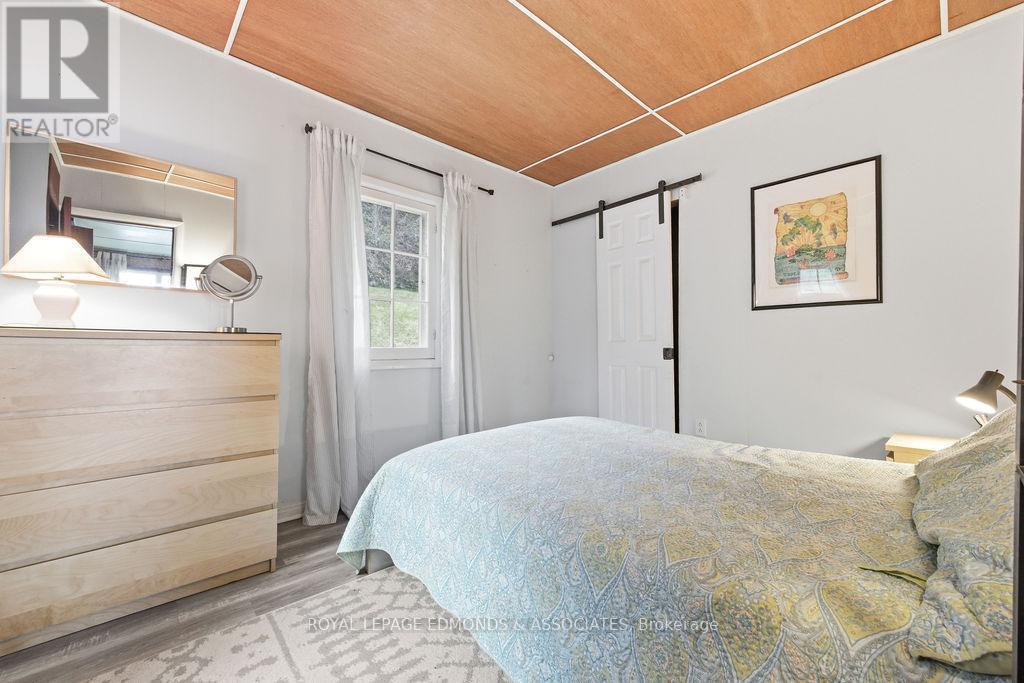 544 Rocky Point Lane, Deep River, ON - Indoor Photo Showing Bedroom