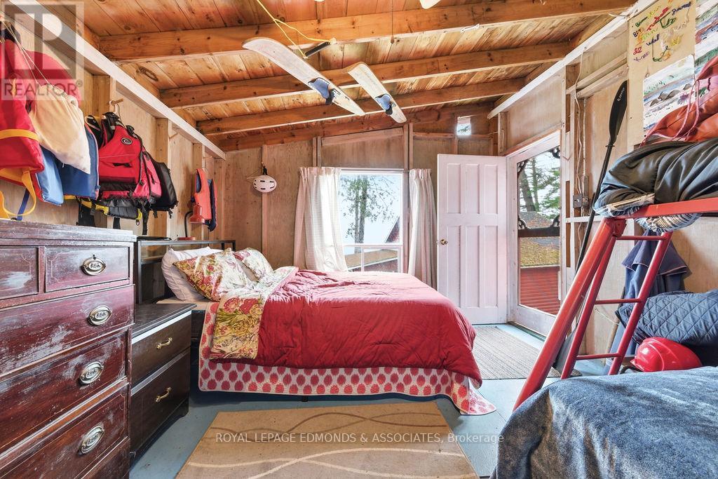 544 Rocky Point Lane, Deep River, ON - Indoor Photo Showing Bedroom