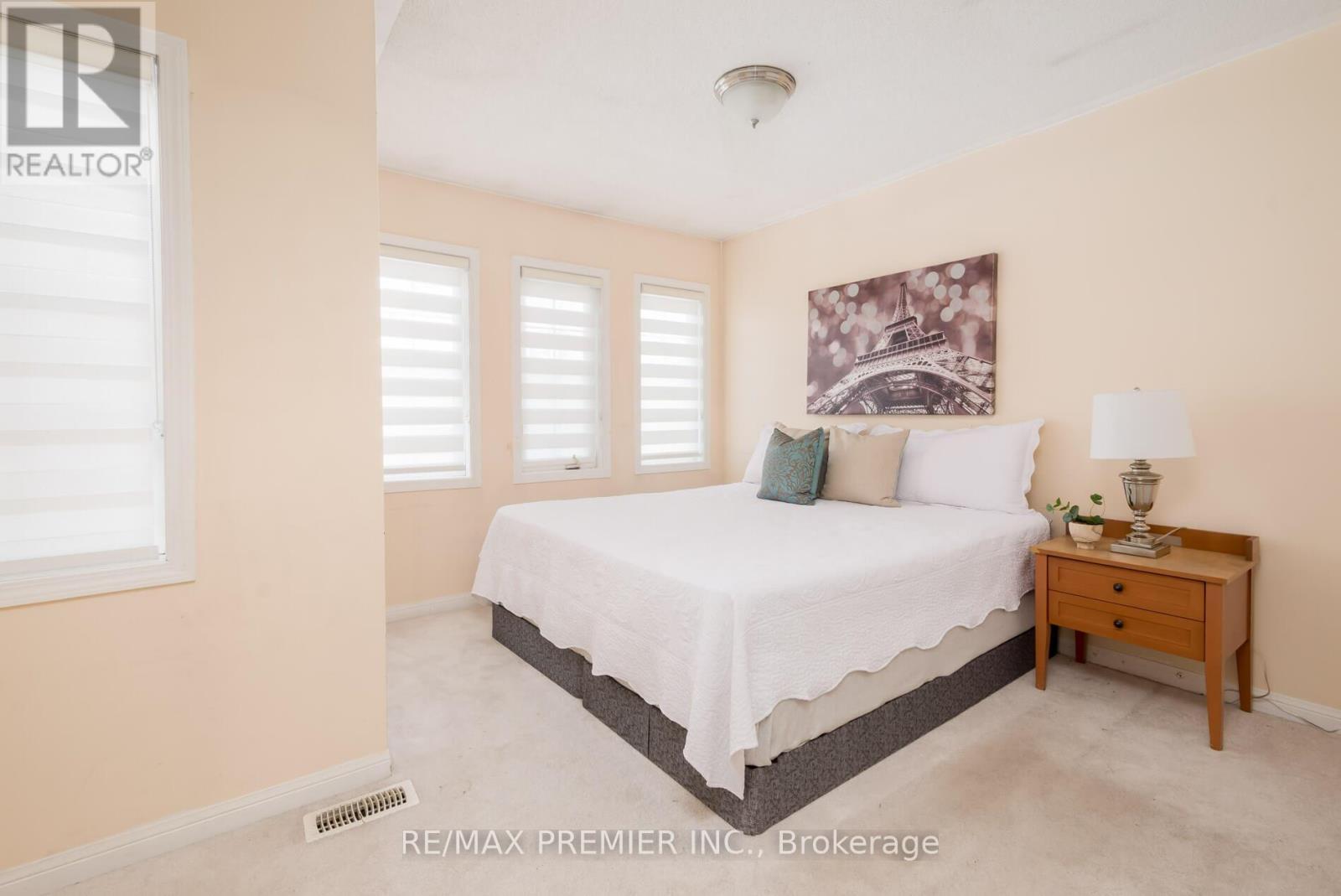 140 Dolce Crescent, Vaughan, ON - Indoor Photo Showing Bedroom