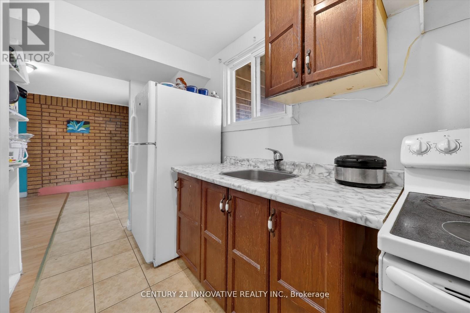 23 Northgate Boulevard, Brampton, ON - Indoor Photo Showing Kitchen