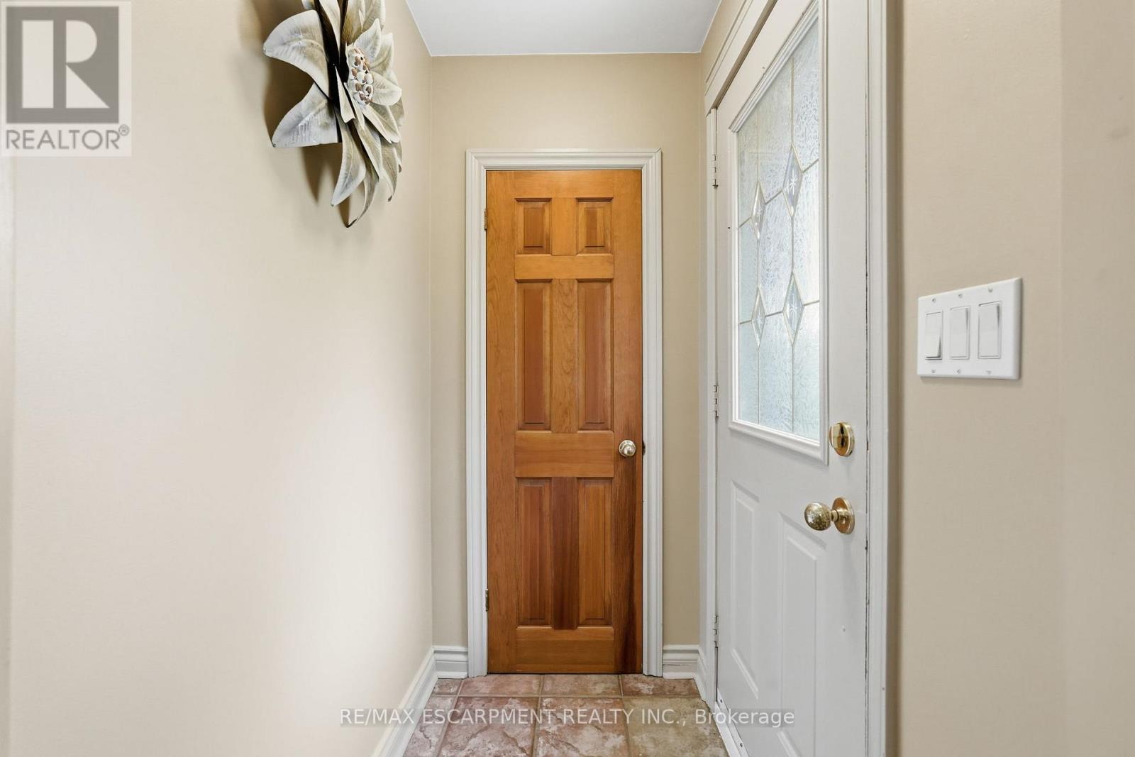 21 Brian Boulevard, Hamilton, ON - Indoor Photo Showing Other Room