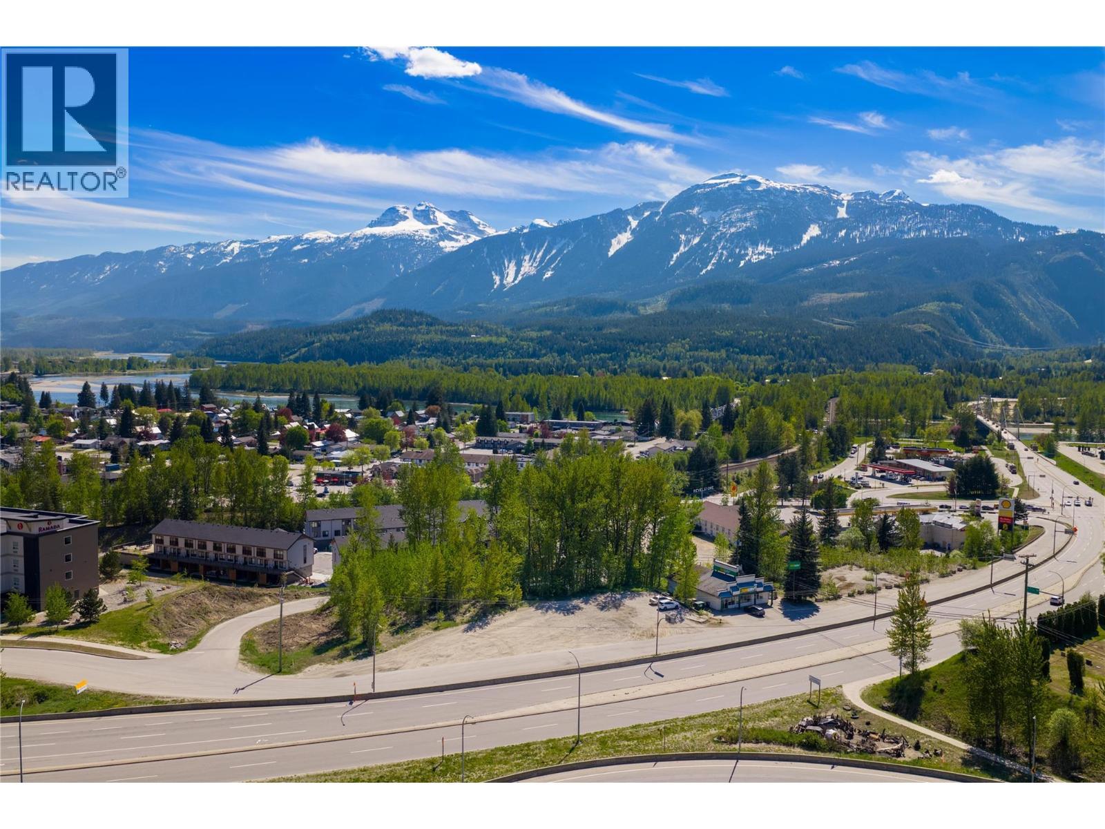 1792 Bend Frontage Road, Revelstoke, BC