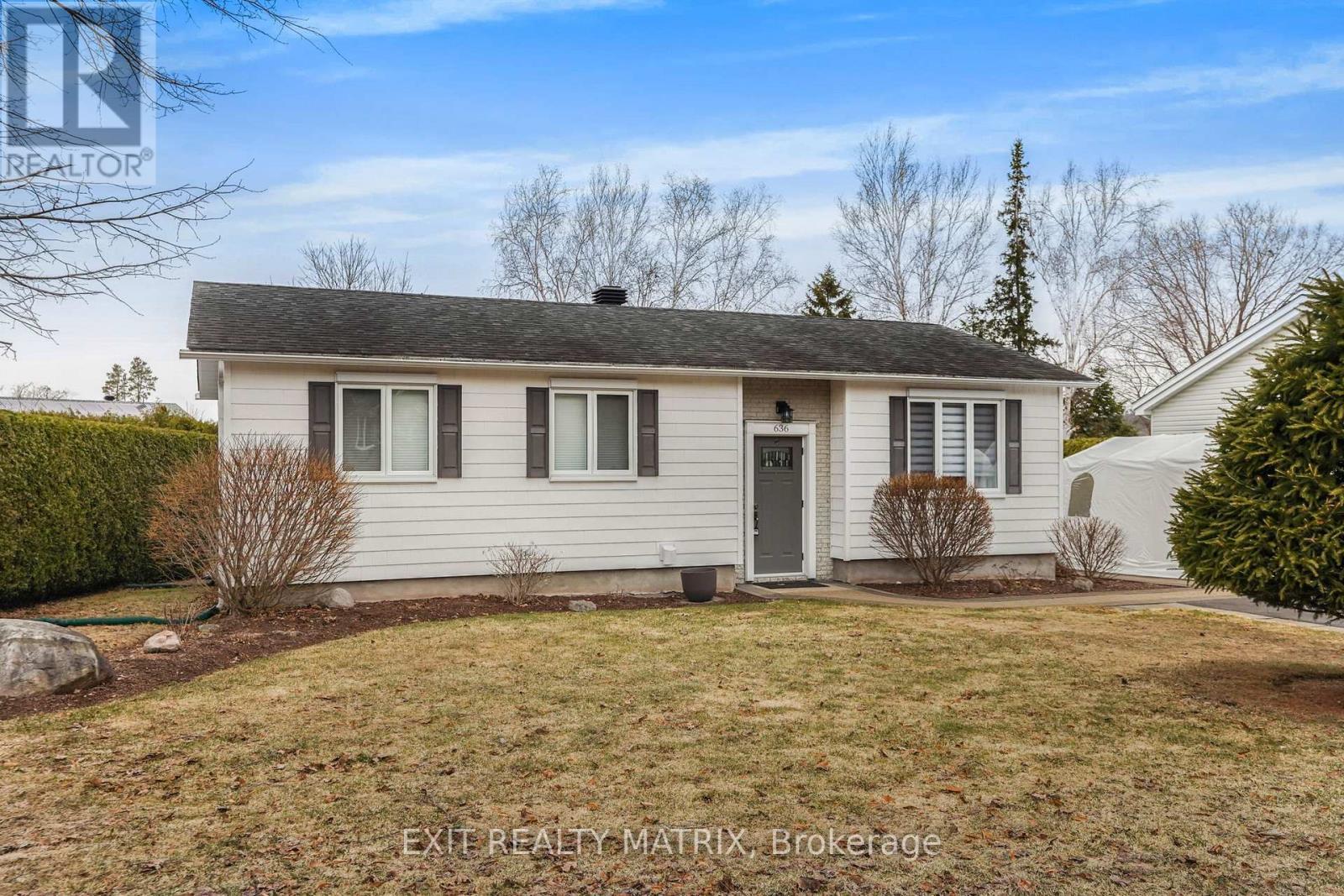 636 Front Road, Champlain, ON - Outdoor