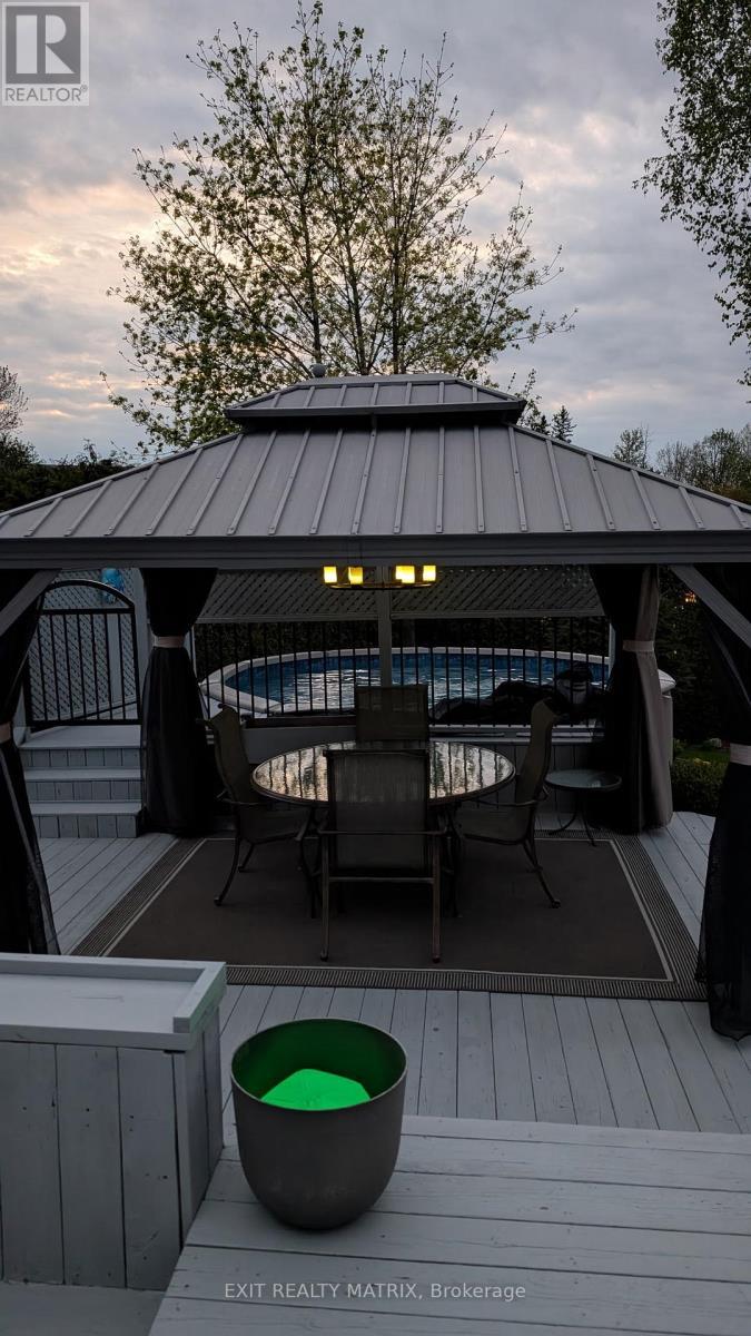 636 Front Road, Champlain, ON - Outdoor