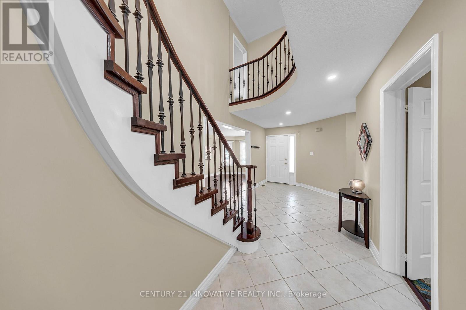 42 Kevi Crescent, Richmond Hill, ON - Indoor Photo Showing Other Room