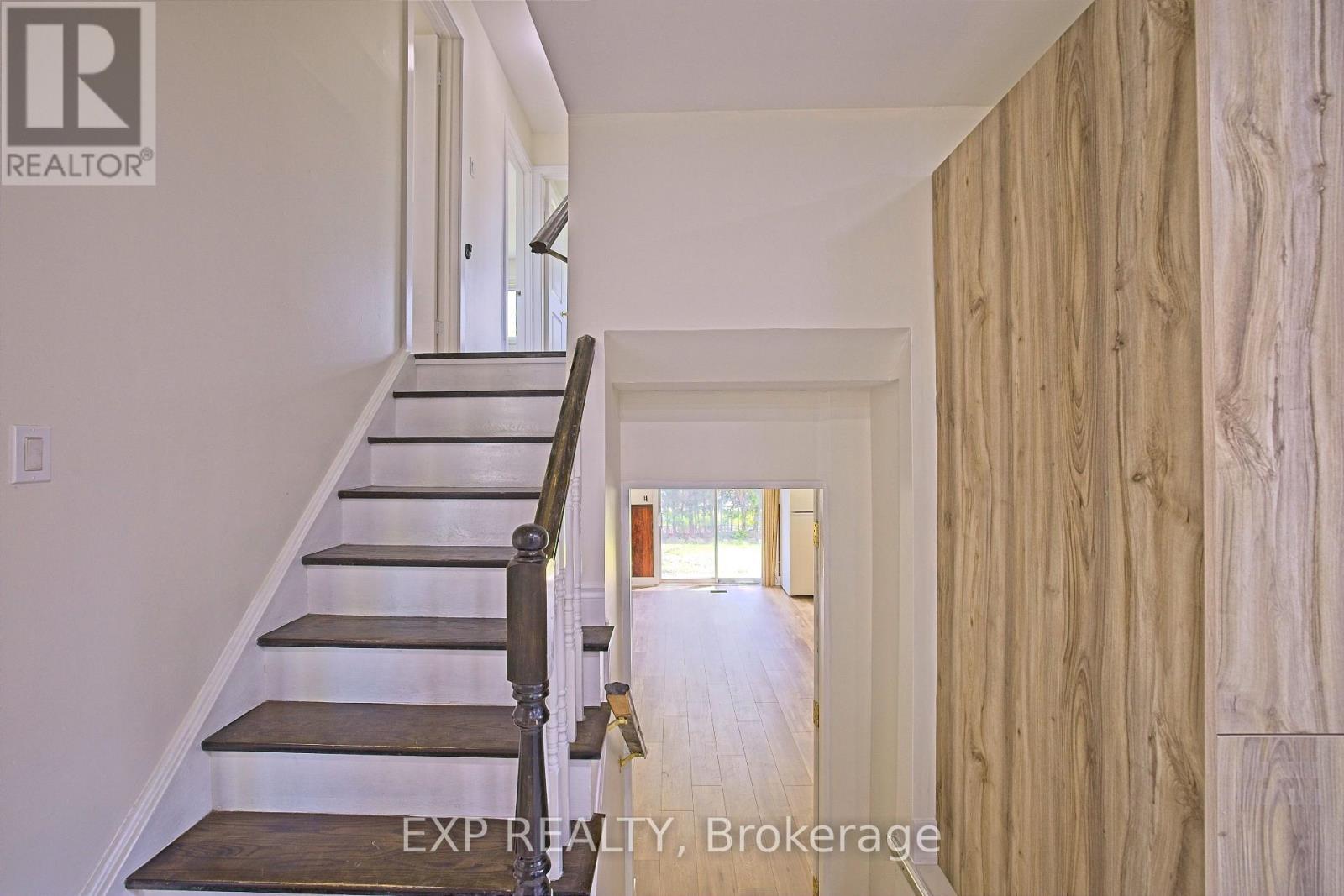 Upper - 4 Fallway Road, Brampton, ON - Indoor Photo Showing Other Room