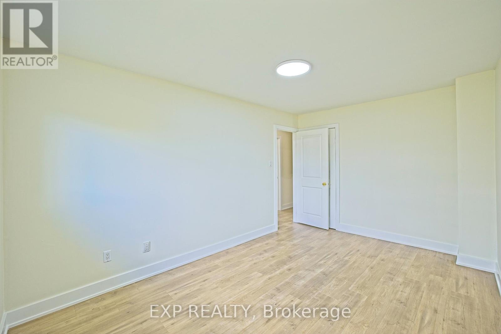 Upper - 4 Fallway Road, Brampton, ON - Indoor Photo Showing Other Room