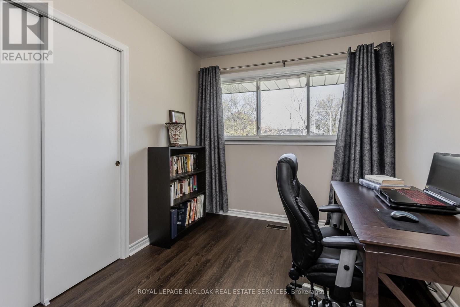 2 Glenbarr Road, St. Catharines, ON - Indoor Photo Showing Office