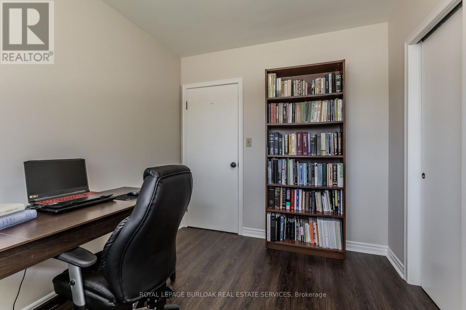 2 Glenbarr Road, St. Catharines, ON - Indoor Photo Showing Office