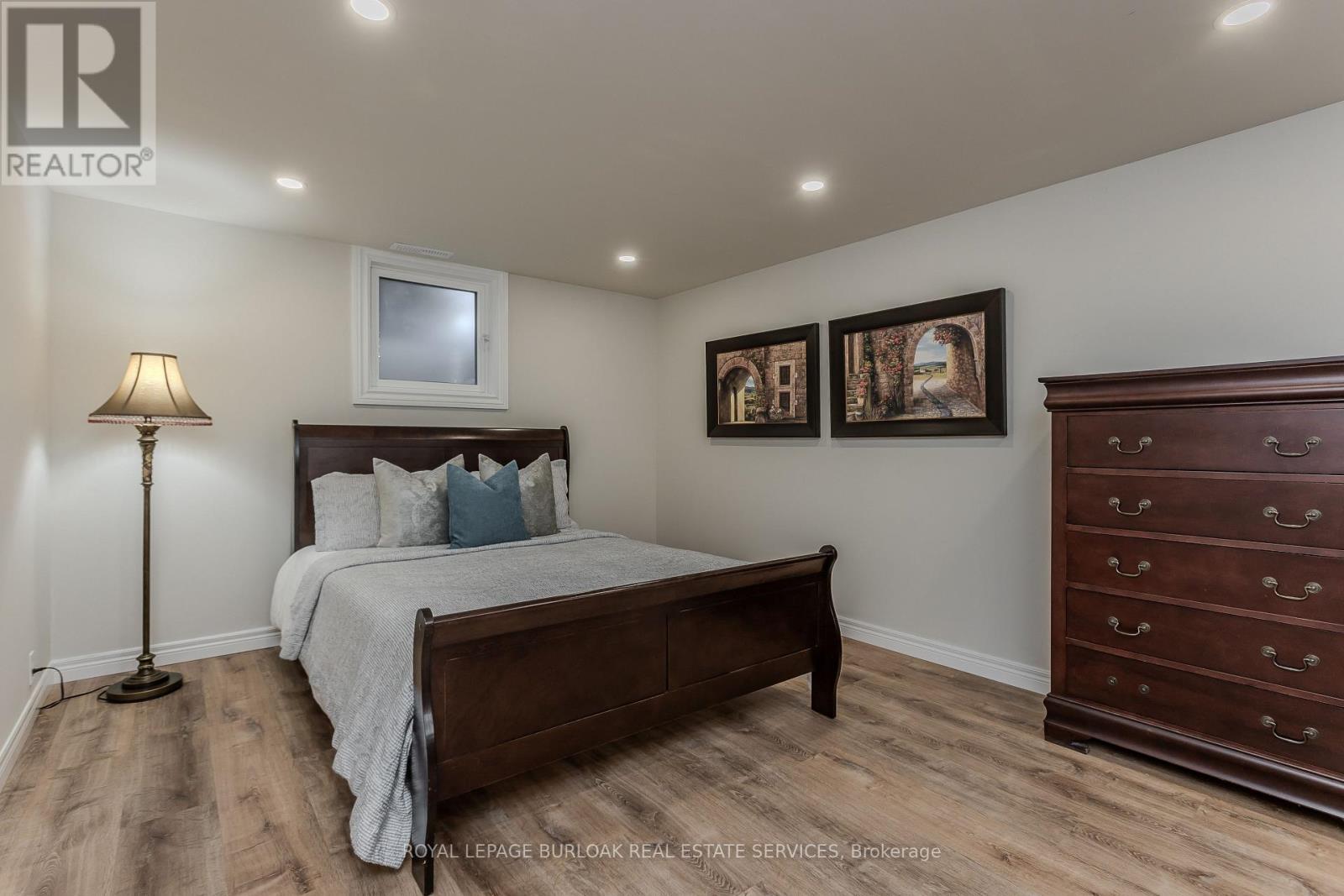 2 Glenbarr Road, St. Catharines, ON - Indoor Photo Showing Bedroom