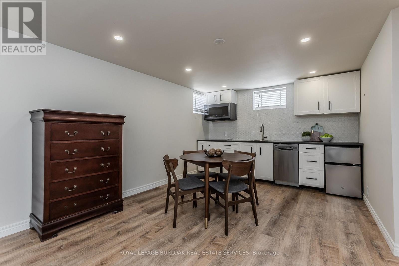 2 Glenbarr Road, St. Catharines, ON - Indoor